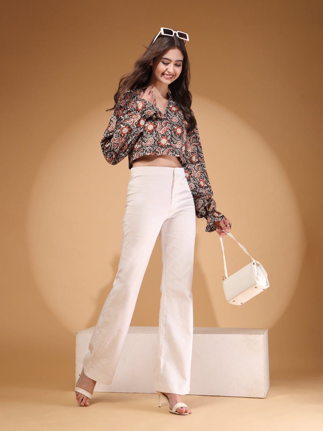 Woman’s Paisley Motif Printed Cropped Top